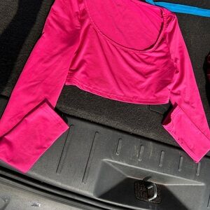 SHEIN Pink Fitted Crop top